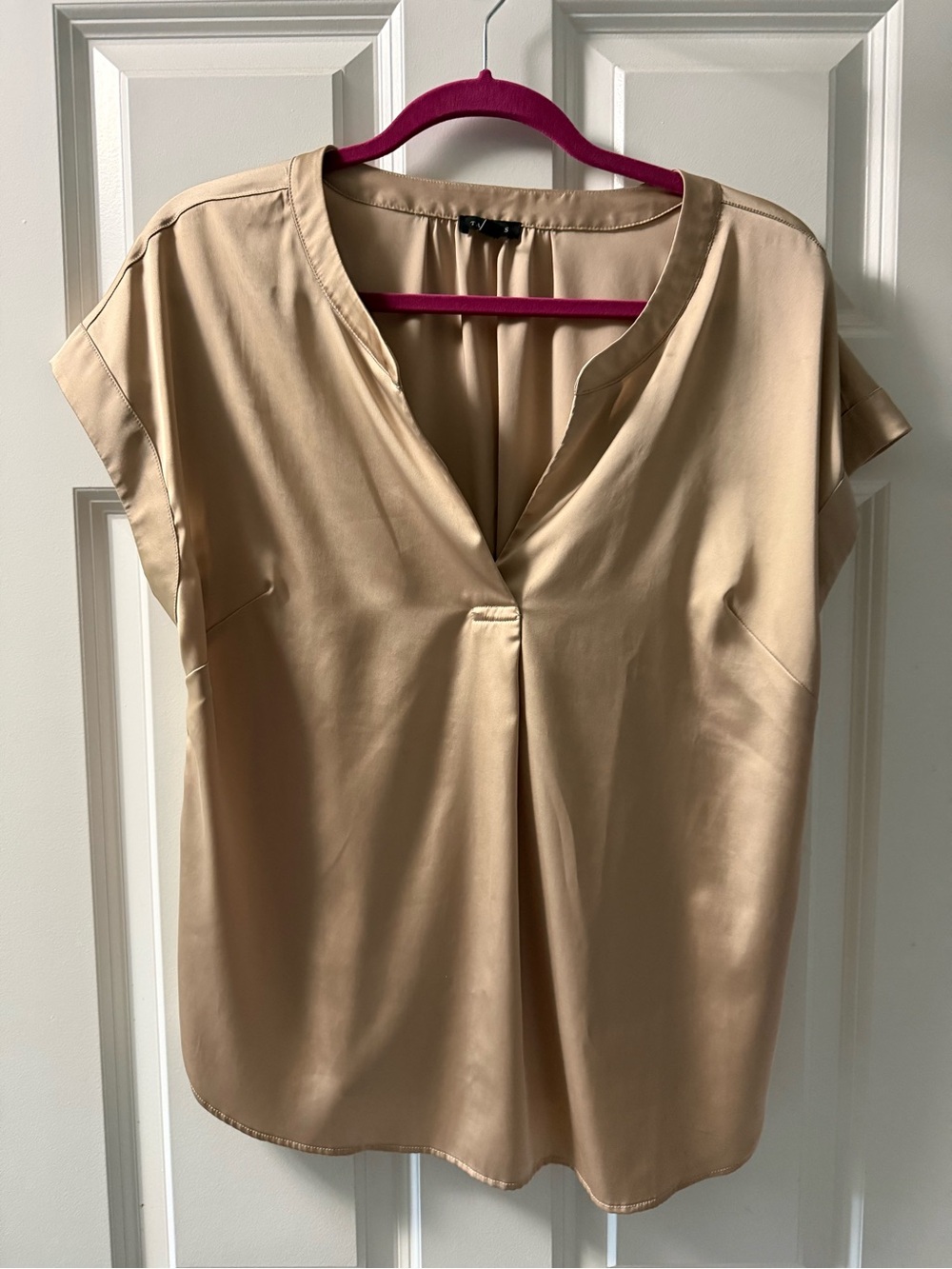Talbots Neutral Beige V-Neck Cap Sleeve Blouse
